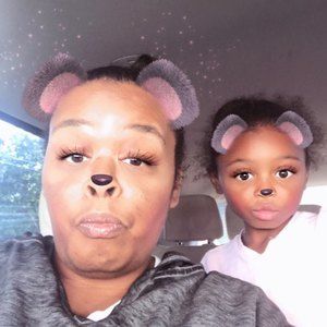 Meet your Posher, Denise